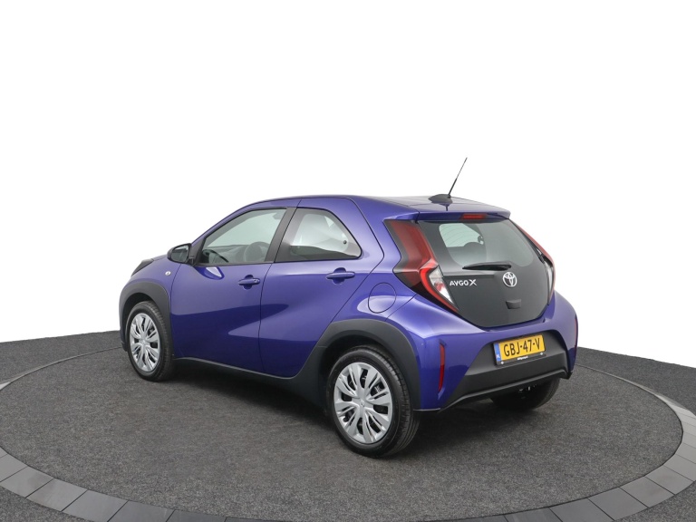 Toyota Aygo X - 1.0 VVT-i MT Play 12