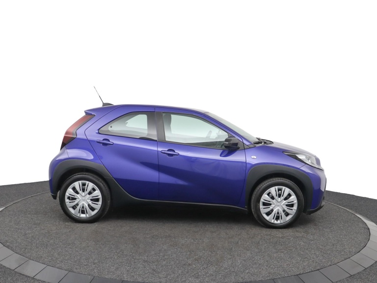Toyota Aygo X - 1.0 VVT-i MT Play 13