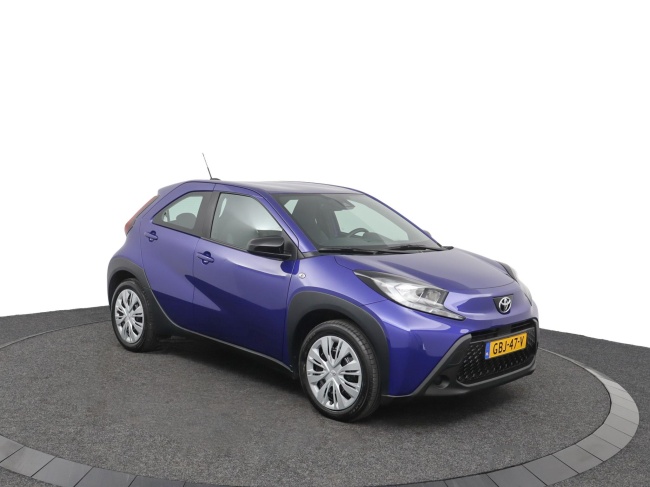 Toyota Aygo X - 1.0 VVT-i MT Play
