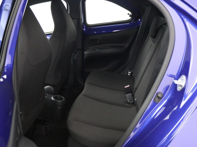 Toyota Aygo X - 1.0 VVT-i MT Play