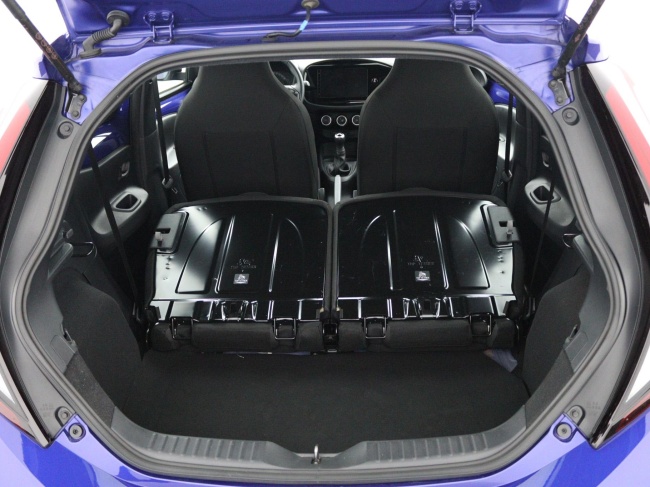 Toyota Aygo X - 1.0 VVT-i MT Play