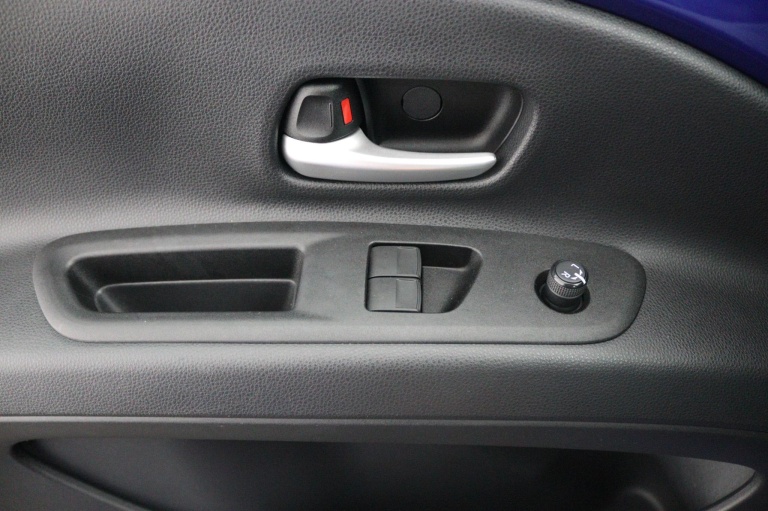 Toyota Aygo X - 1.0 VVT-i MT Play 27
