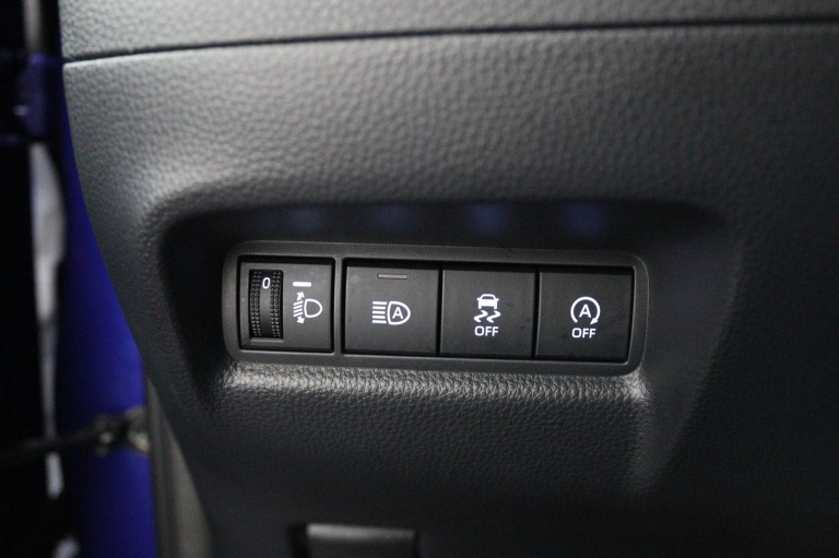 Toyota Aygo X - 1.0 VVT-i MT Play 28