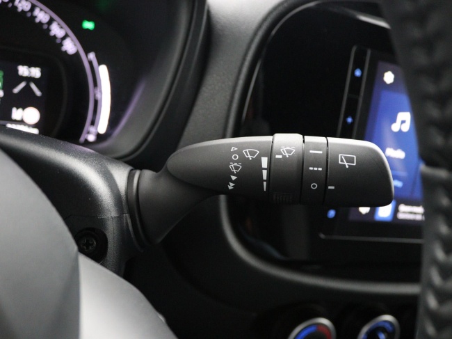 Toyota Aygo X - 1.0 VVT-i MT Play