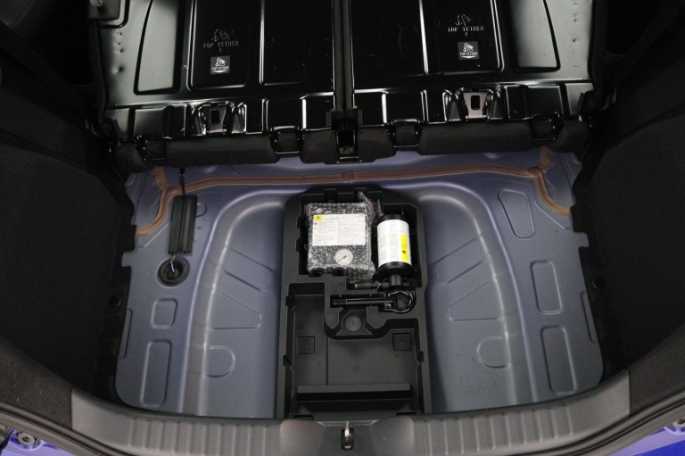 Toyota Aygo X - 1.0 VVT-i MT Play 32