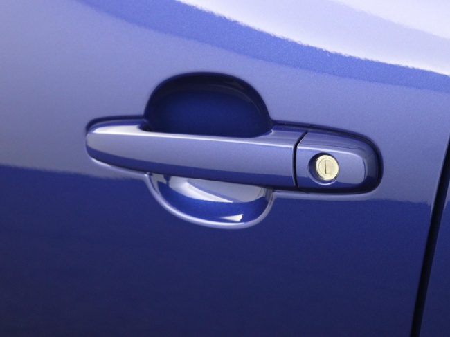 Toyota Aygo X - 1.0 VVT-i MT Play