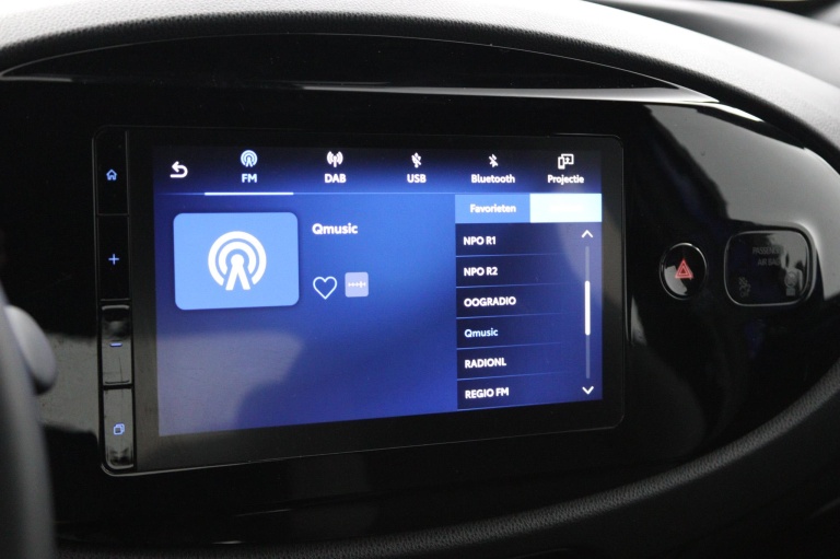 Toyota Aygo X - 1.0 VVT-i MT Play 8