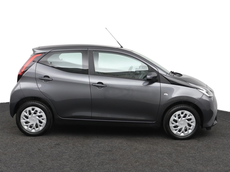 Toyota Aygo - 1.0 VVT-i x-play 13