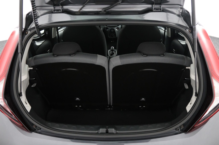 Toyota Aygo - 1.0 VVT-i x-play 23