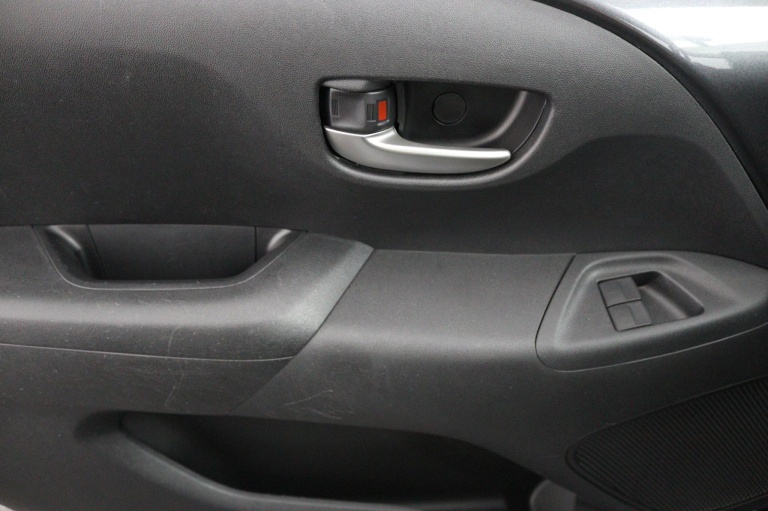Toyota Aygo - 1.0 VVT-i x-play 27