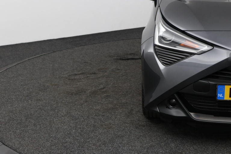 Toyota Aygo - 1.0 VVT-i x-play 34