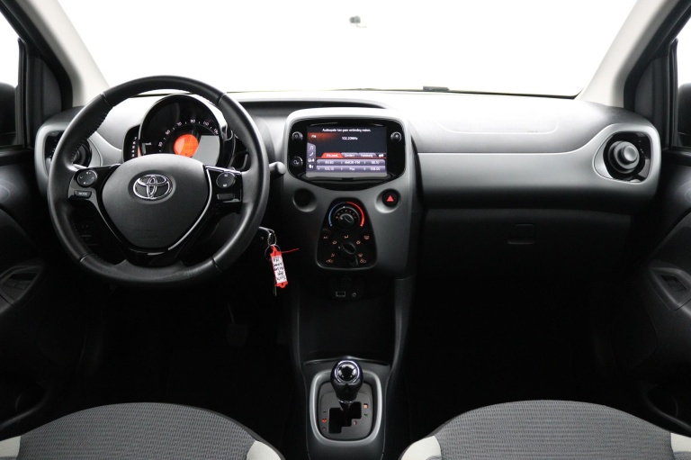 Toyota Aygo - 1.0 VVT-i x-play 4