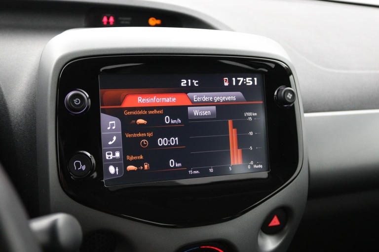 Toyota Aygo - 1.0 VVT-i x-play 40