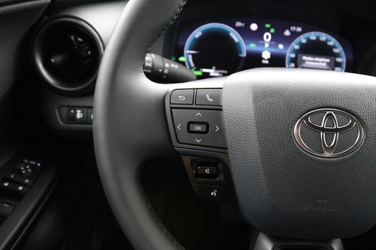 Toyota C-HR - 1.8 Hybrid 140 Dynamic 19