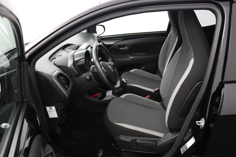 Toyota Aygo - 1.0 VVT-i x-joy 17