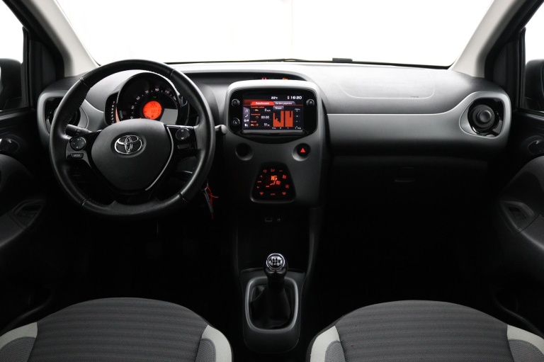 Toyota Aygo - 1.0 VVT-i x-joy 4