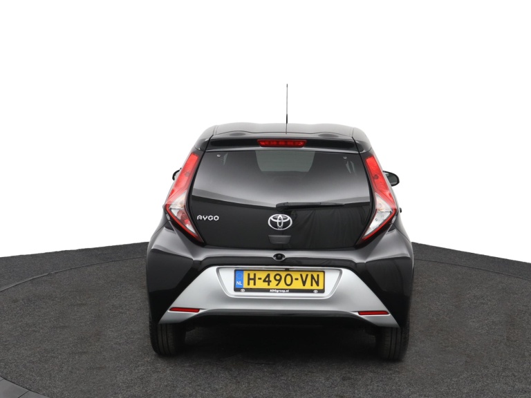Toyota Aygo - 1.0 VVT-i x-joy 45