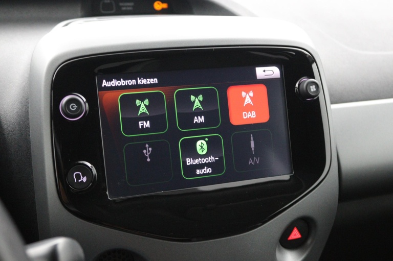 Toyota Aygo - 1.0 VVT-i x-joy 8