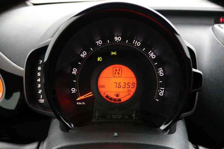 Toyota Aygo - 1.0 VVT-i x-JBL 6