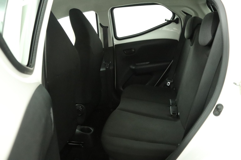 Toyota Aygo - 1.0 VVT-i x-fun 17