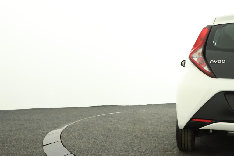 Toyota Aygo - 1.0 VVT-i x-fun 38