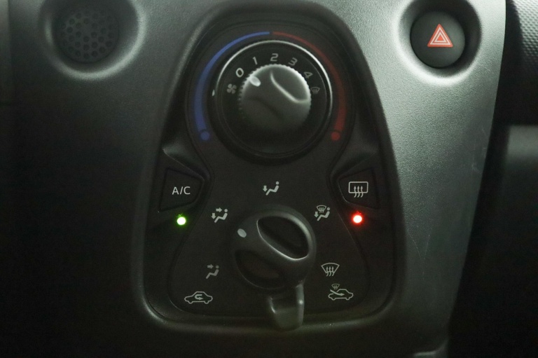 Toyota Aygo - 1.0 VVT-i x-fun 7