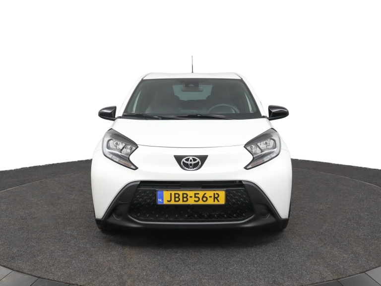 Toyota Aygo X - 1.0 VVT-i S-CVT first 16