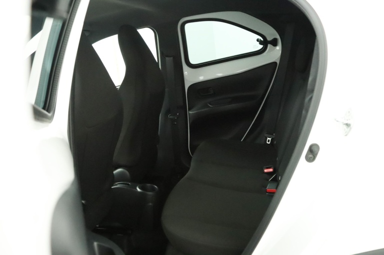Toyota Aygo X - 1.0 VVT-i S-CVT first 18