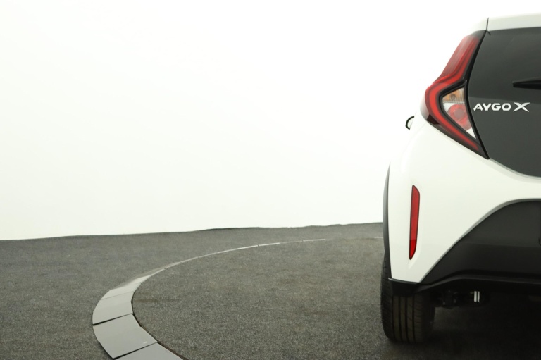 Toyota Aygo X - 1.0 VVT-i S-CVT first 38