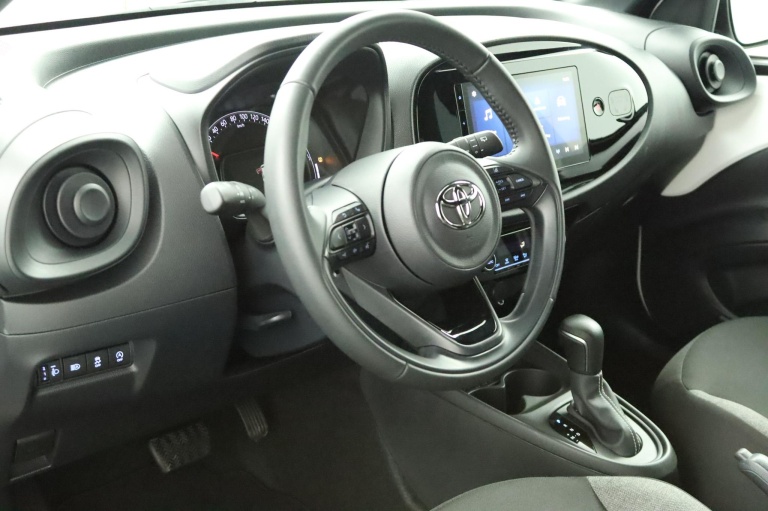 Toyota Aygo X - 1.0 VVT-i S-CVT first 46