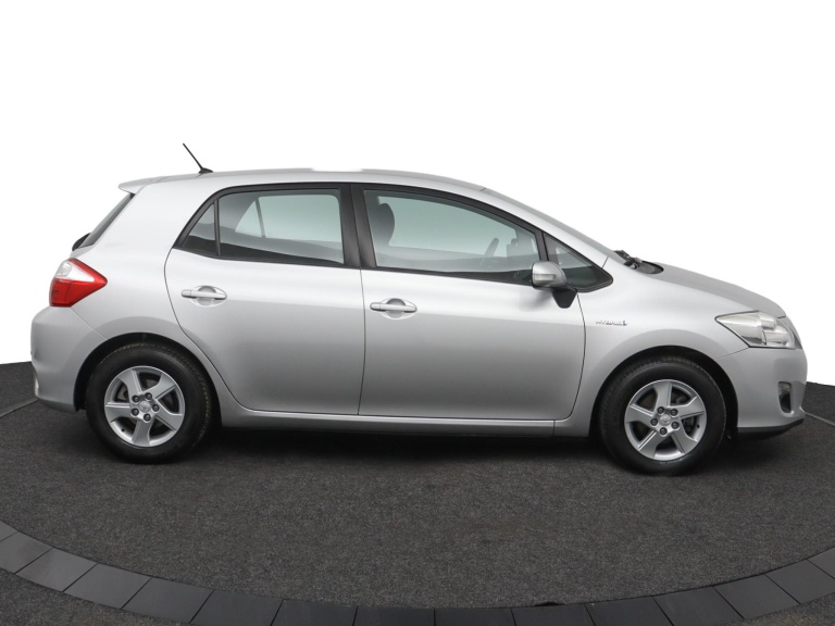 Toyota Auris - 1.8 Full Hybrid Aspiration 11