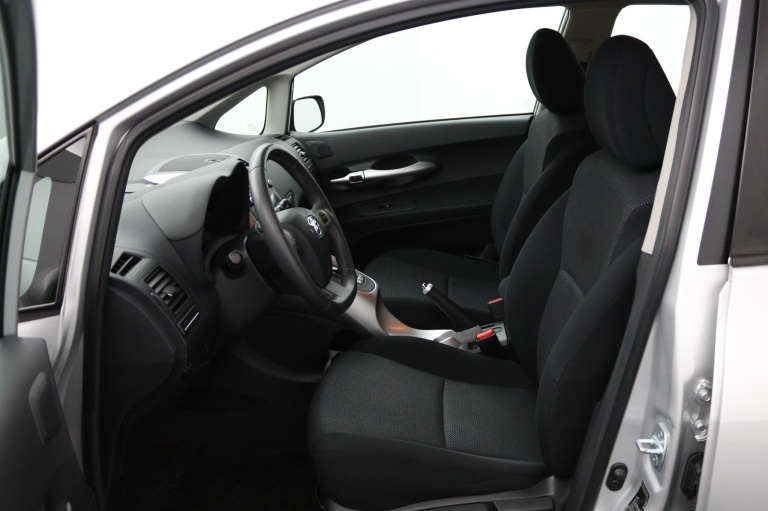 Toyota Auris - 1.8 Full Hybrid Aspiration 14