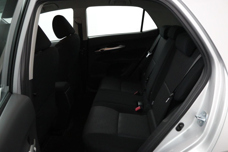 Toyota Auris - 1.8 Full Hybrid Aspiration 16