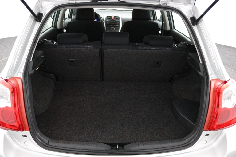Toyota Auris - 1.8 Full Hybrid Aspiration 22