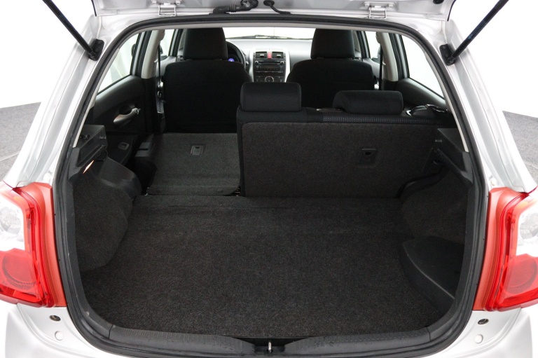 Toyota Auris - 1.8 Full Hybrid Aspiration 23