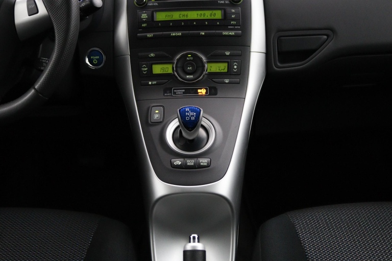 Toyota Auris - 1.8 Full Hybrid Aspiration 25