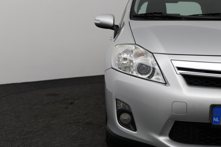 Toyota Auris - 1.8 Full Hybrid Aspiration 33