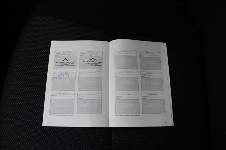 Toyota Auris - 1.8 Full Hybrid Aspiration 38