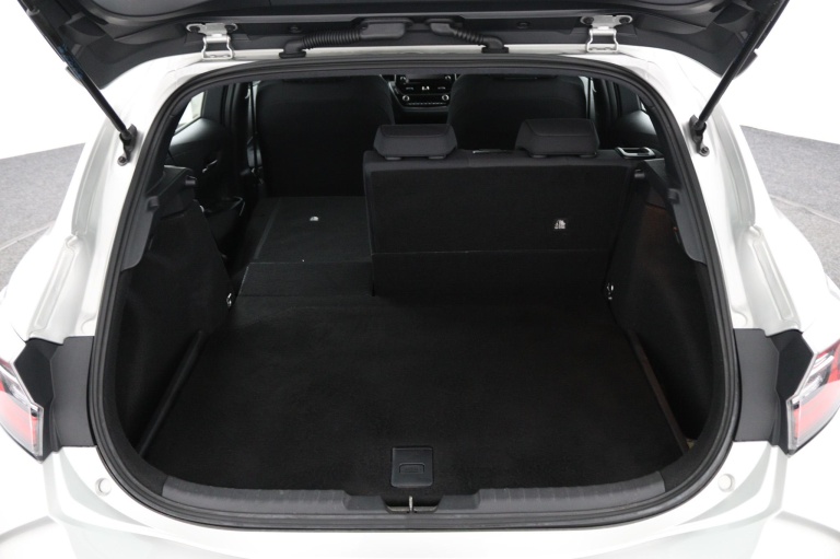 Toyota Corolla - 1.8 Hybrid  5 DRS Hatchback 25