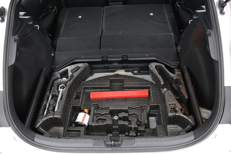 Toyota Corolla - 1.8 Hybrid  5 DRS Hatchback 33