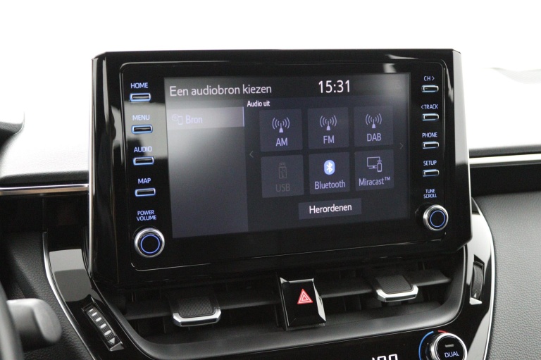 Toyota Corolla - 1.8 Hybrid  5 DRS Hatchback 40