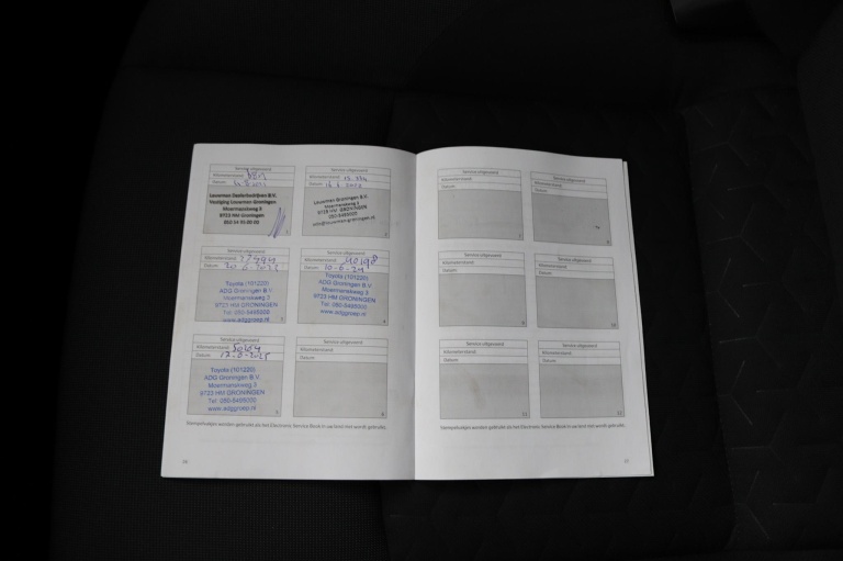 Toyota Corolla - 1.8 Hybrid  5 DRS Hatchback 46