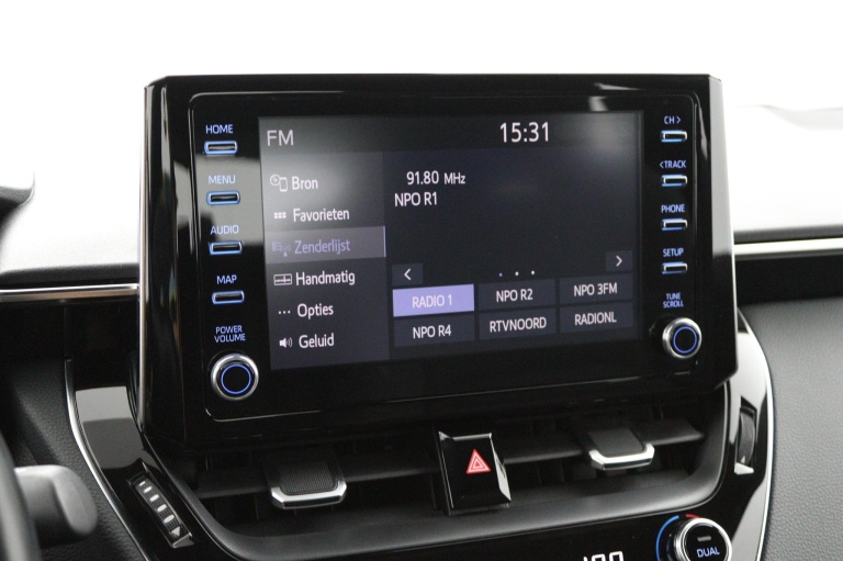 Toyota Corolla - 1.8 Hybrid  5 DRS Hatchback 8