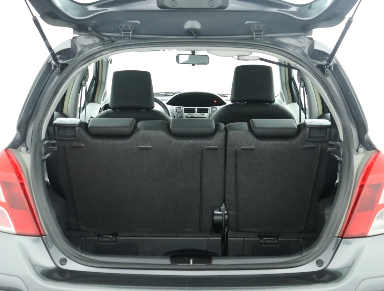Toyota Yaris - 1.0 VVTi Acces 21