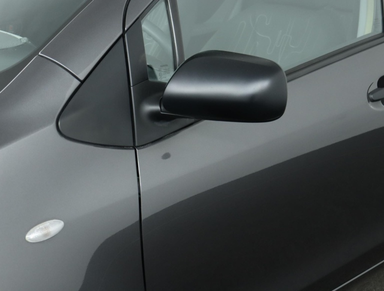 Toyota Yaris - 1.0 VVTi Acces 33