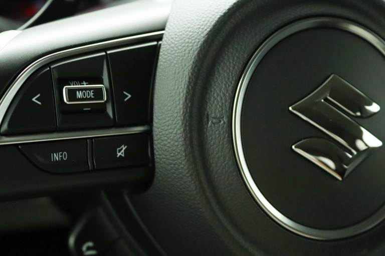 Suzuki Swift - 1.2 Style Smart Hybrid 19