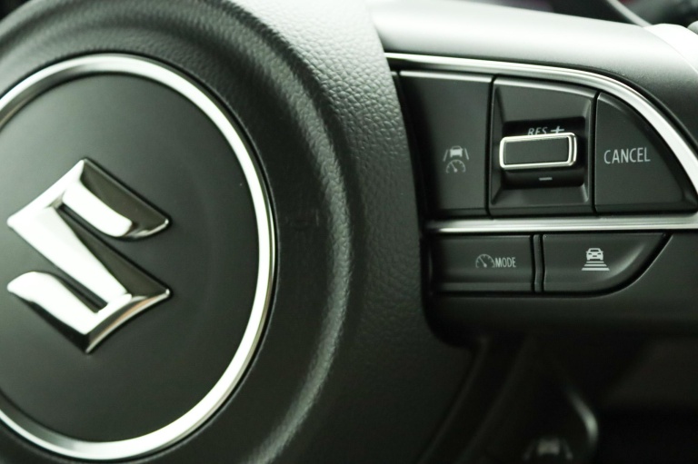 Suzuki Swift - 1.2 Style Smart Hybrid 21