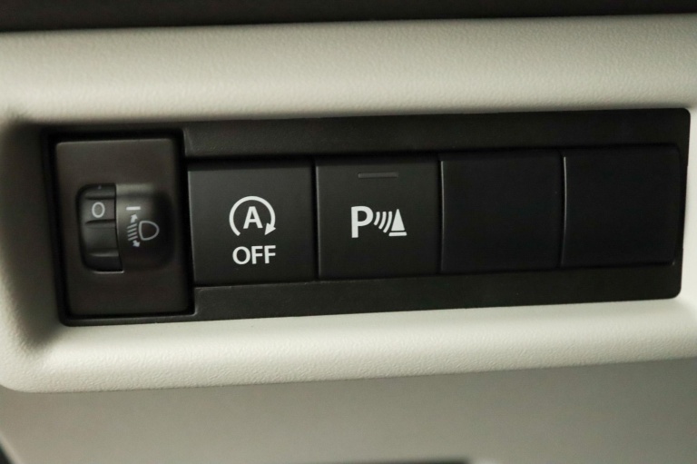 Suzuki Swift - 1.2 Style Smart Hybrid 31
