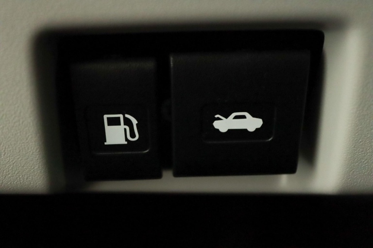 Suzuki Swift - 1.2 Style Smart Hybrid 32