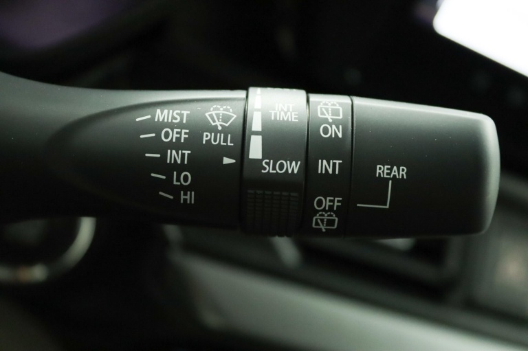 Suzuki Swift - 1.2 Style Smart Hybrid 34